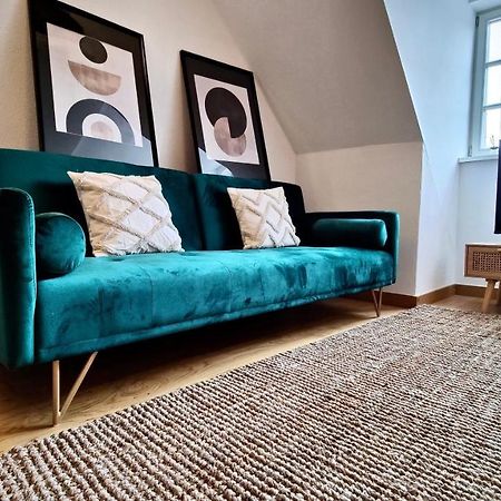 One Apartment'S⎢Neu+Zentral⎢Alberstplatz⎢Altbau Кобург Экстерьер фото